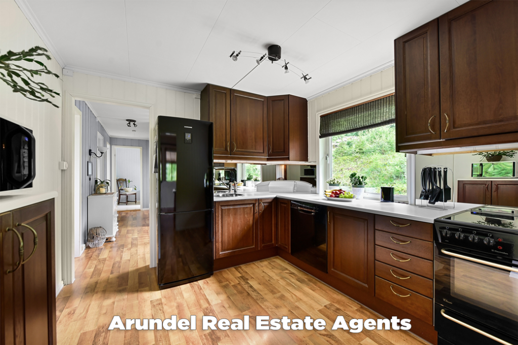 Arundel Real Estate Agents - Craig Douglas 0418 189 963