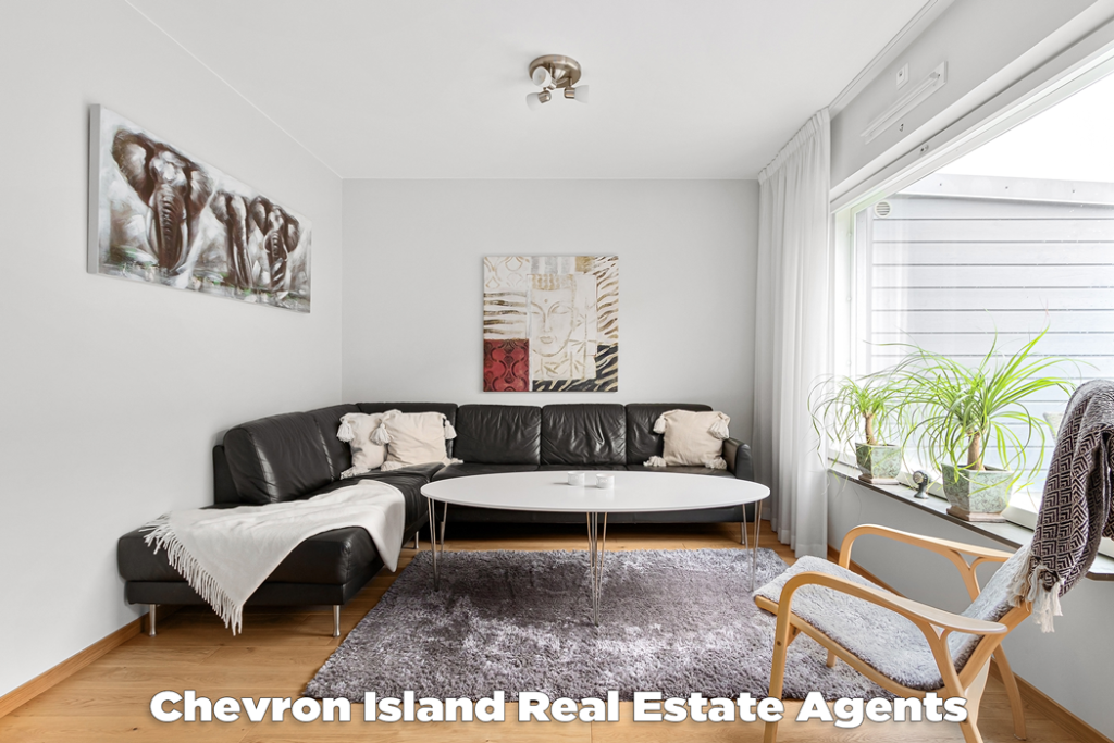 Chevron Island Real Estate Agents - Craig Douglas 0418 189 963