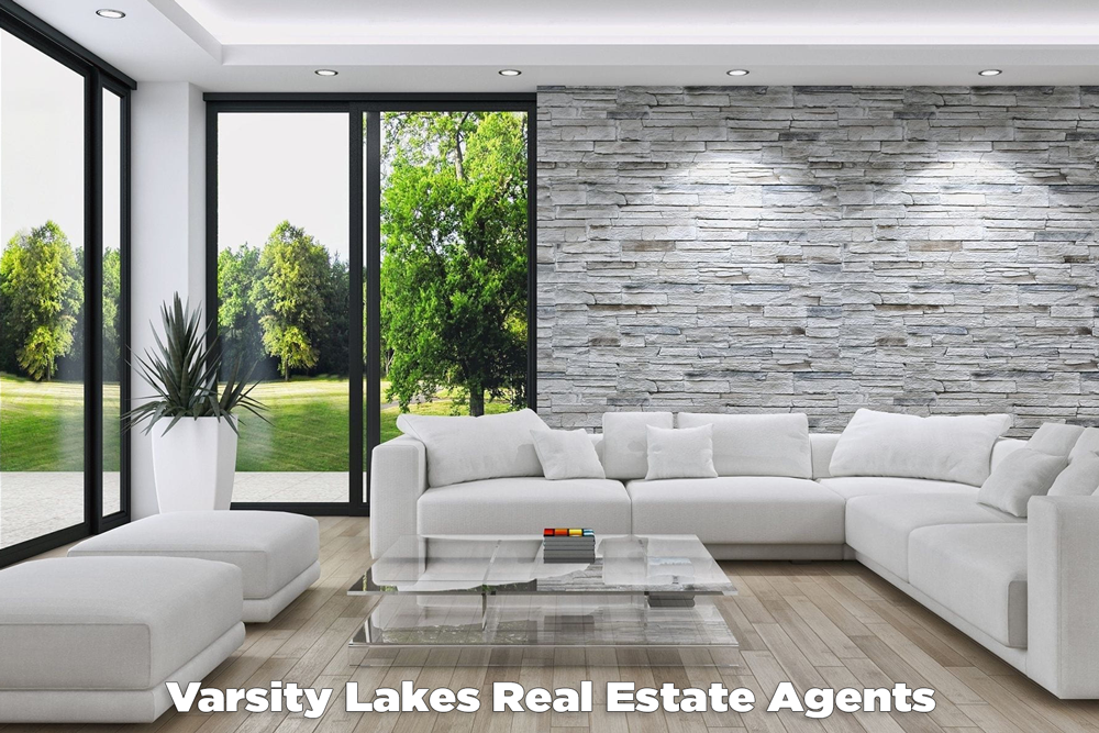 Varsity Lakes Real Estate Agents - Craig Douglas 0418 189 963